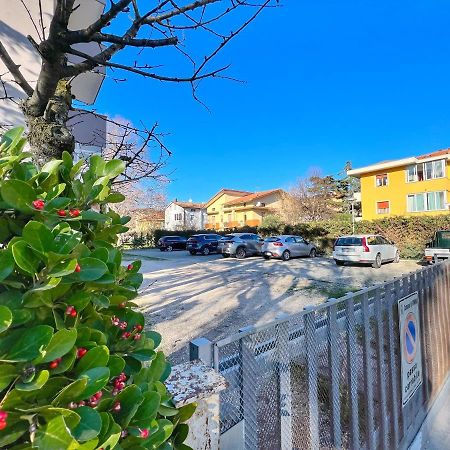 Lovely Apartment A Due Passi Dal Mare Rimini Exterior foto