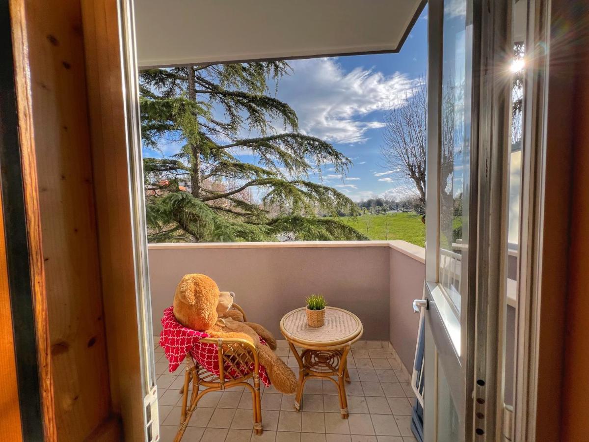 Lovely Apartment A Due Passi Dal Mare Rimini Exterior foto